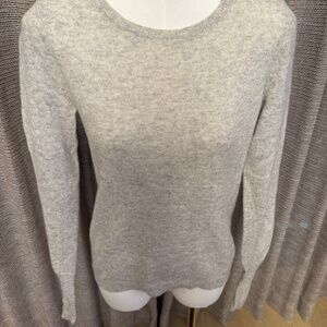 CRUSH 100% Cashmere Crewneck Sweater | Light Heather Gray | Size 0 / XS